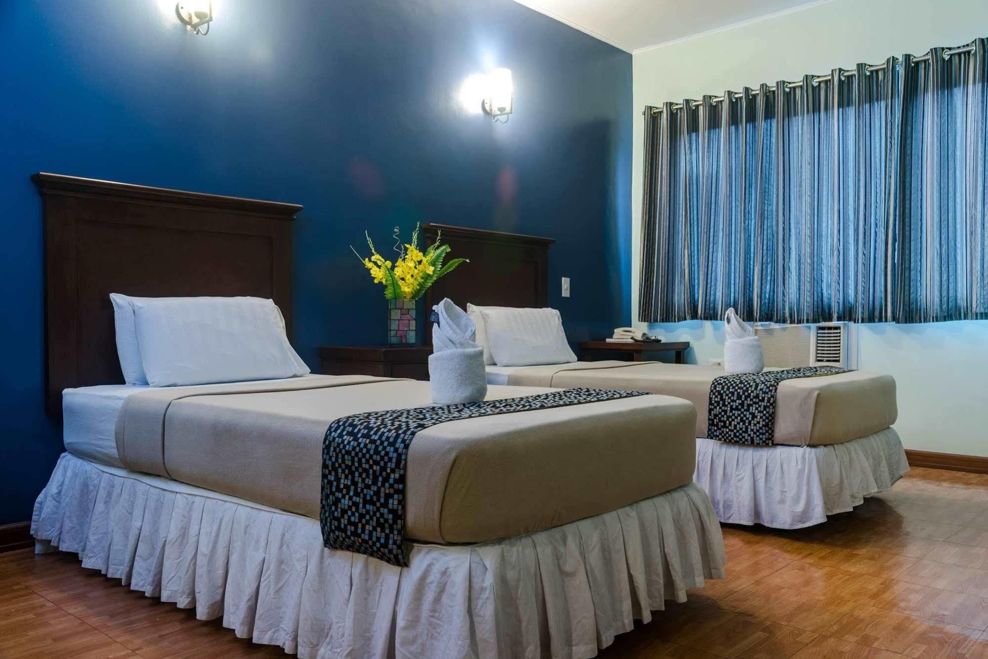 Oftana Suites Mandaue Exterior foto