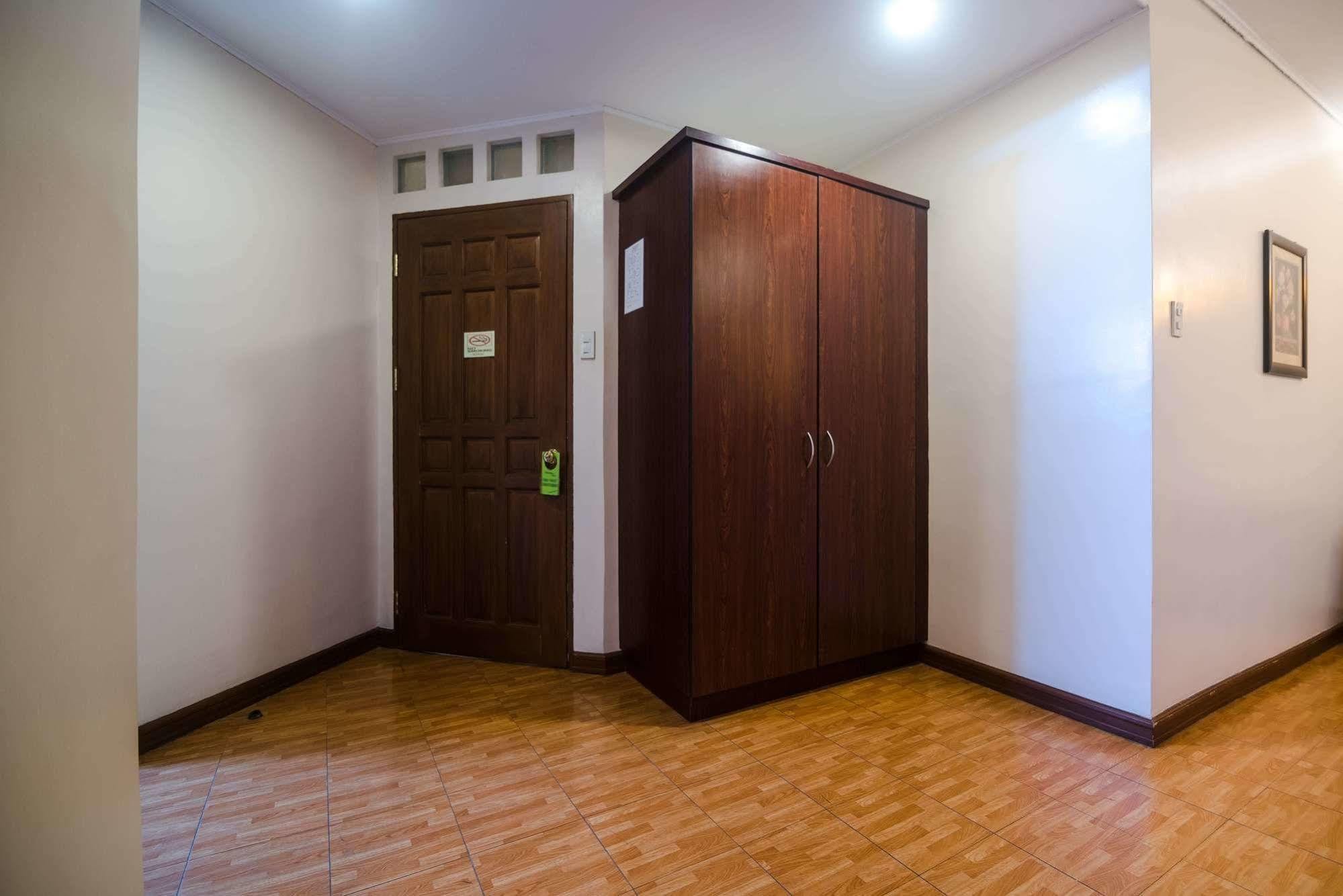 Oftana Suites Mandaue Exterior foto